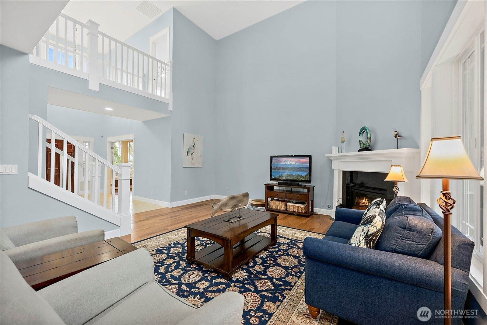 2712 Sunset Court, Steilacoom, WA 98388