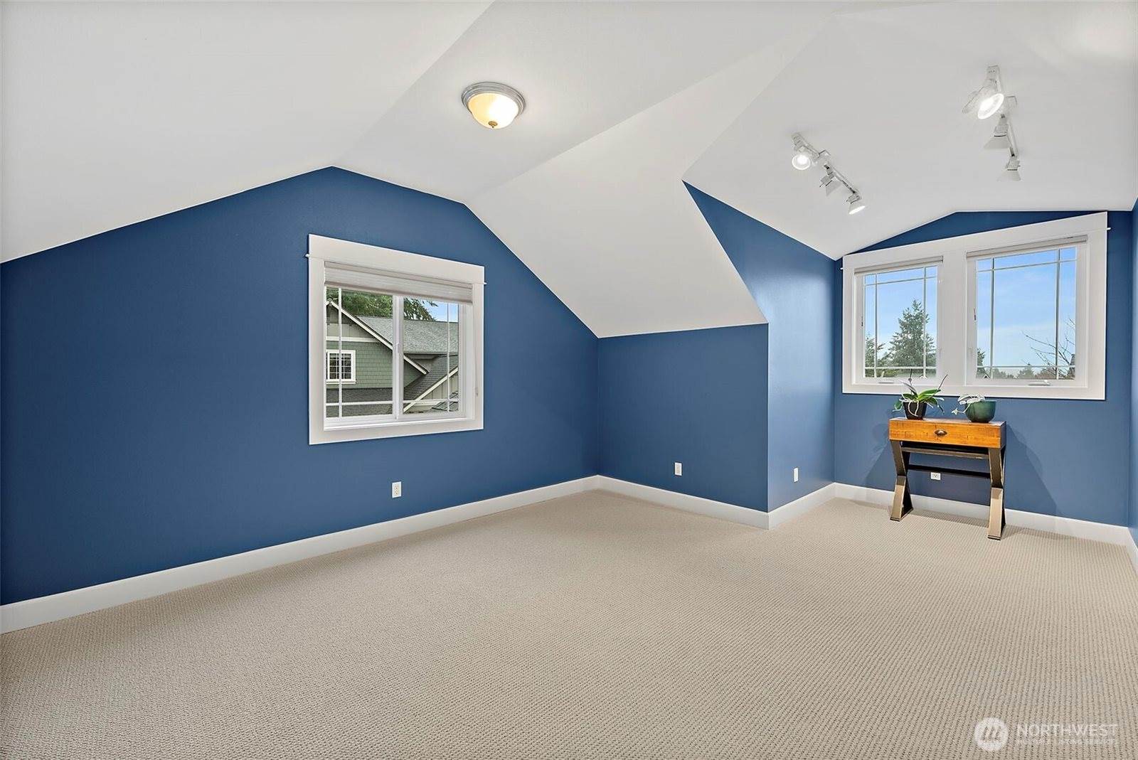 2712 Sunset Court, Steilacoom, WA 98388