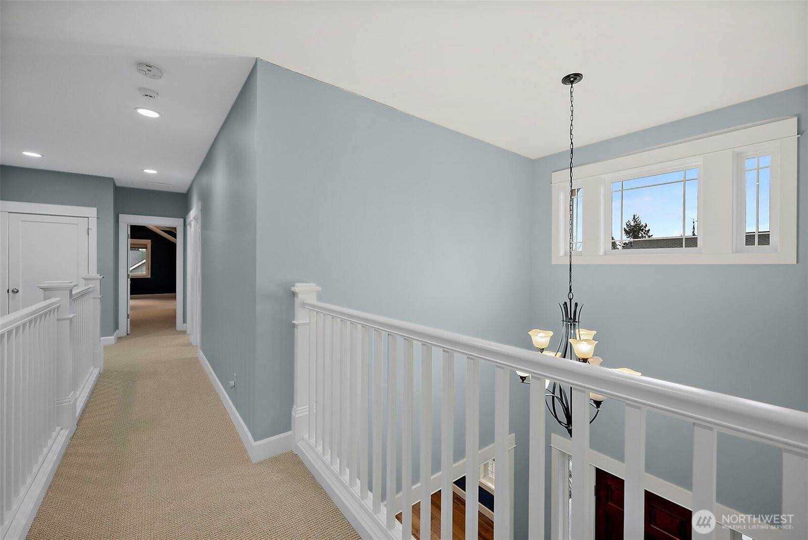 2712 Sunset Court, Steilacoom, WA 98388