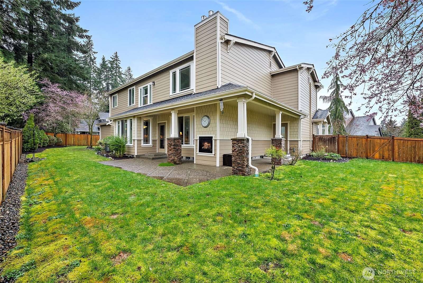 2712 Sunset Court, Steilacoom, WA 98388