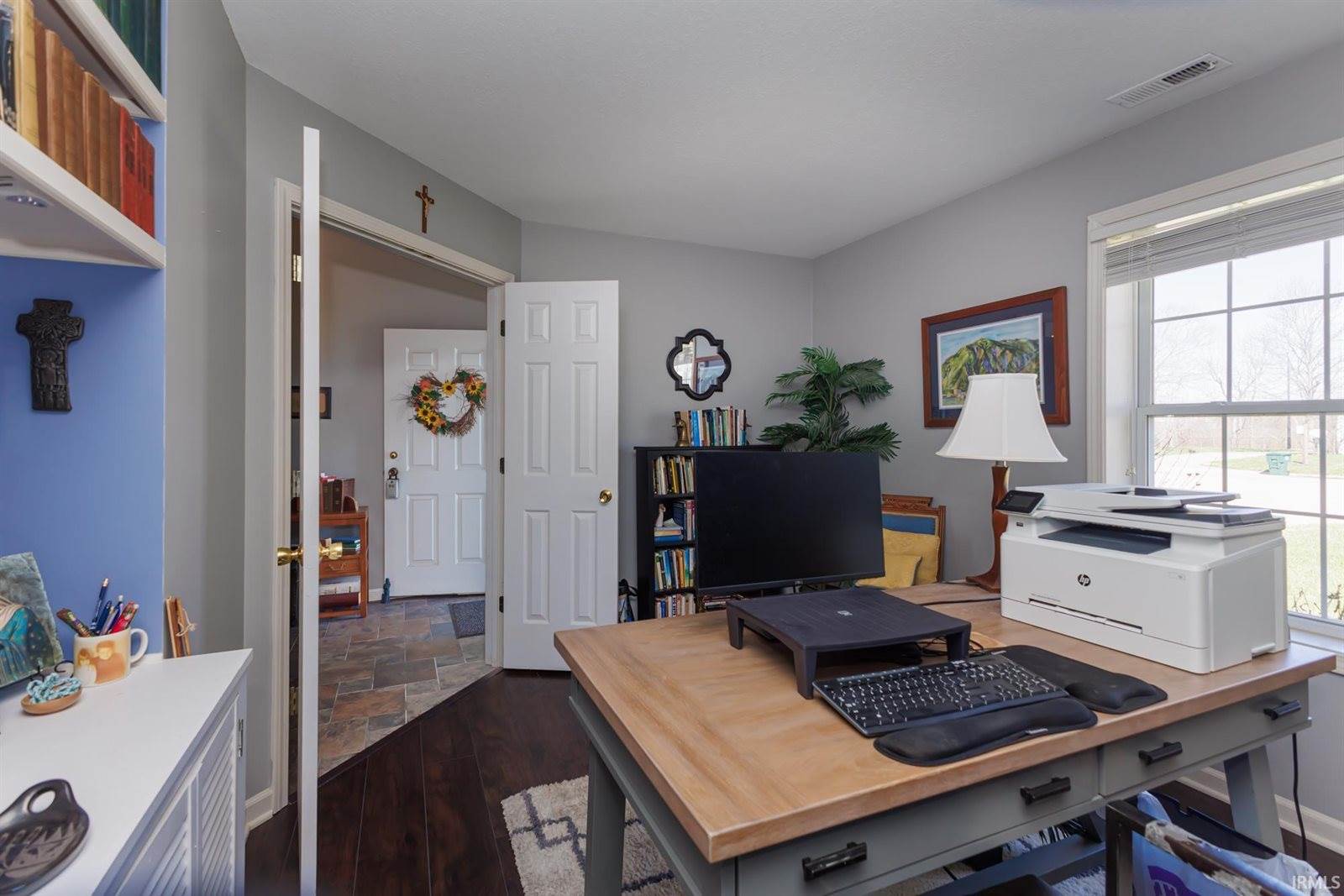 3909 N Lakeside Drive, Muncie, IN 47304