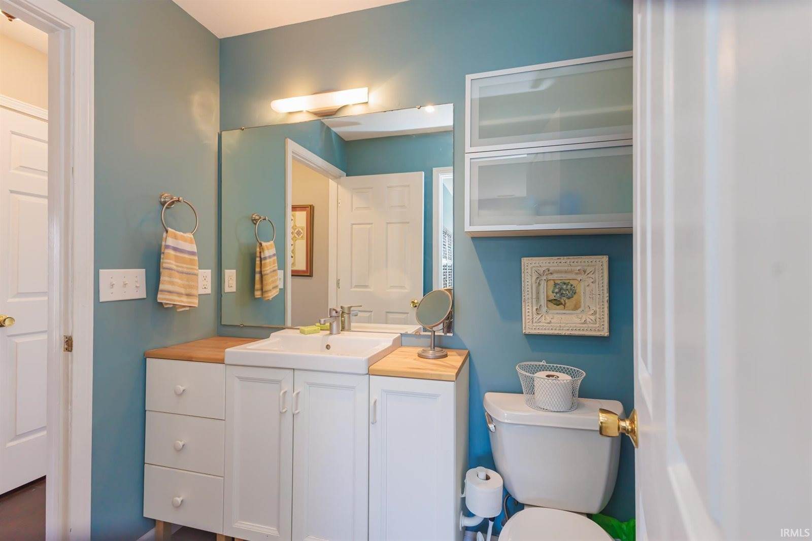 3909 N Lakeside Drive, Muncie, IN 47304
