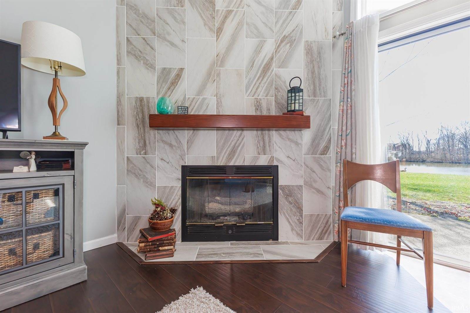 3909 N Lakeside Drive, Muncie, IN 47304