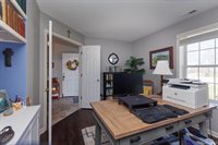 3909 N Lakeside Drive, Muncie, IN 47304