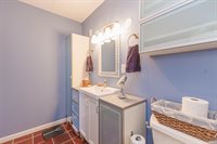 3909 N Lakeside Drive, Muncie, IN 47304