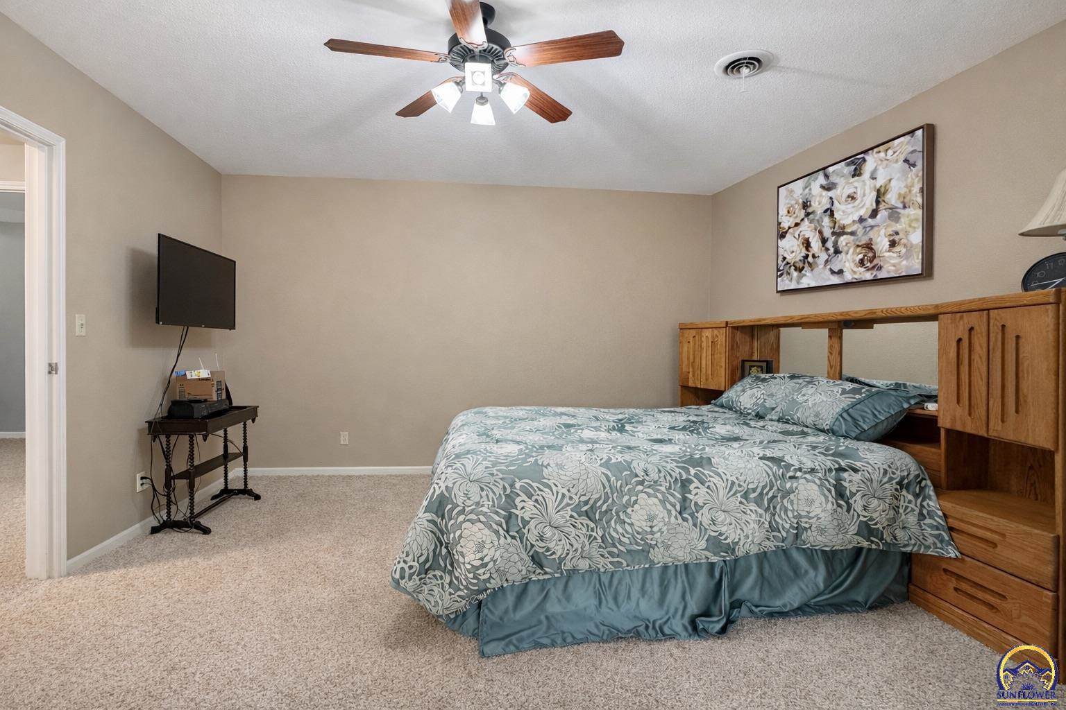 2141 SE Ratner RD, Tecumseh, KS 66542