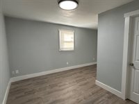 1185 SW Clay St, Topeka, KS 66604
