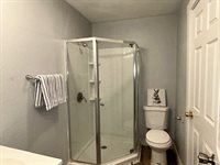 1185 SW Clay St, Topeka, KS 66604