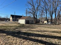 1185 SW Clay St, Topeka, KS 66604