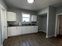 1185 SW Clay St, Topeka, KS 66604
