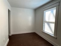 1185 SW Clay St, Topeka, KS 66604