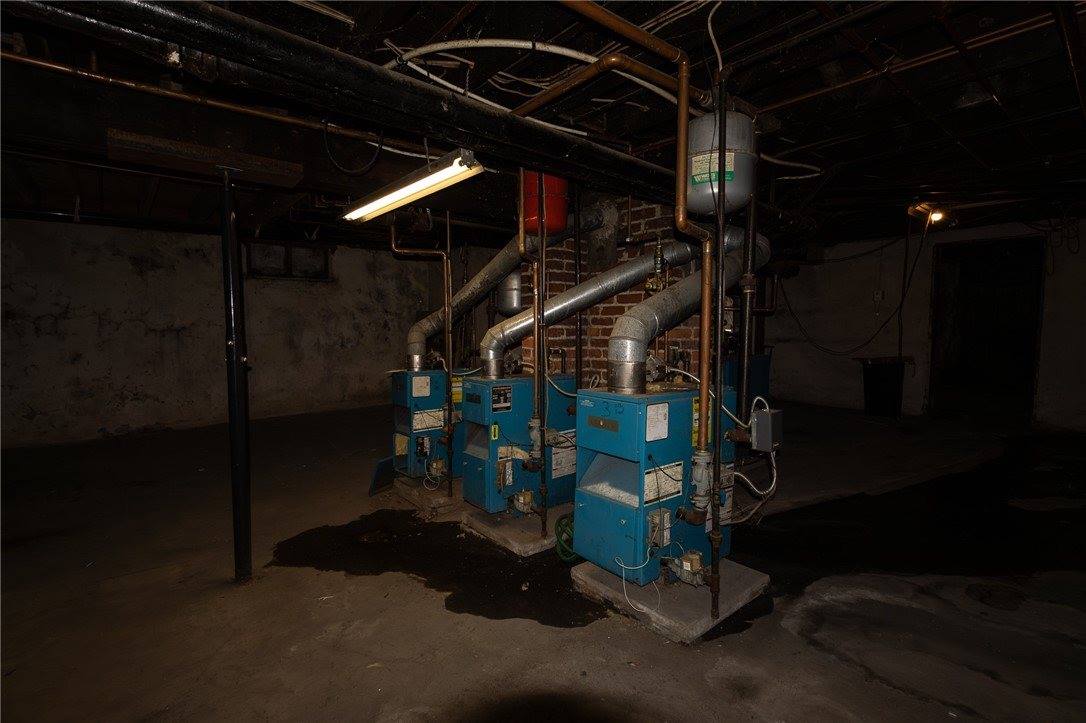 832 Broadway Ave, McKees Rocks, PA 15136