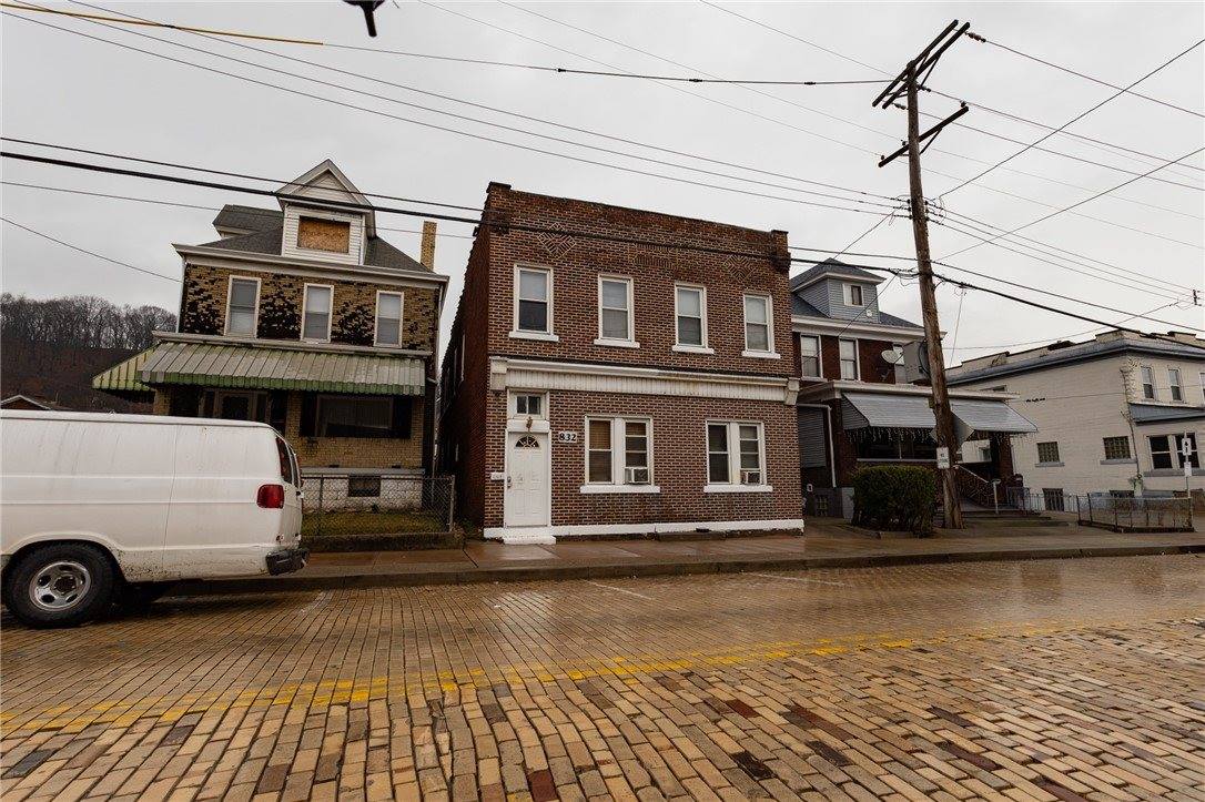 832 Broadway Ave, McKees Rocks, PA 15136