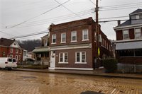 832 Broadway Ave, McKees Rocks, PA 15136