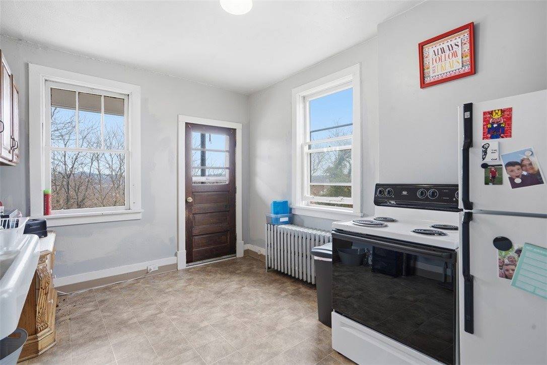 111 Harlem Ave, Stowe Township, PA 15136