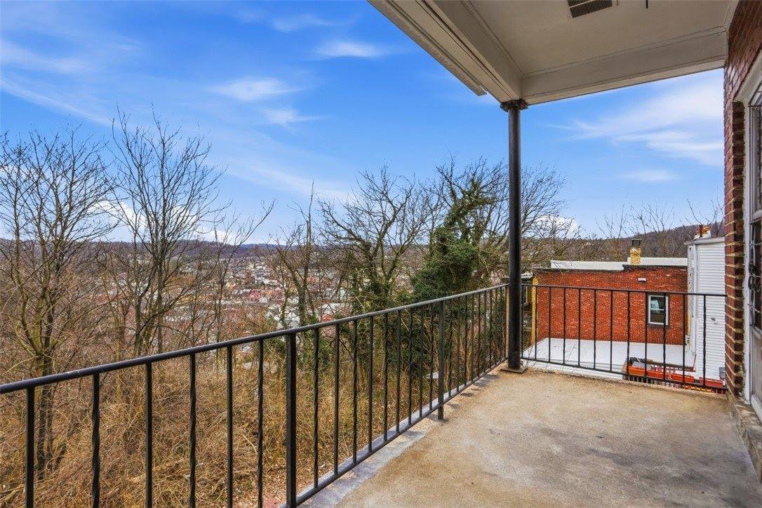 111 Harlem Ave, Stowe Township, PA 15136