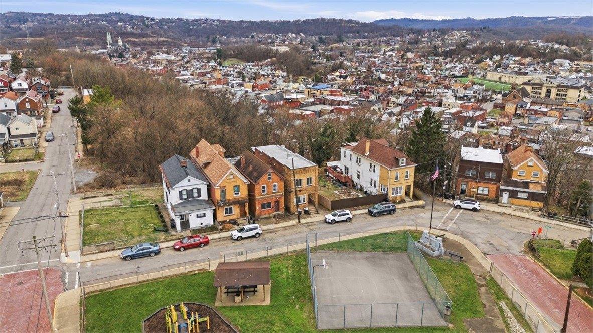 111 Harlem Ave, Stowe Township, PA 15136