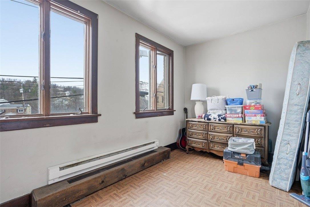 111 Harlem Ave, Stowe Township, PA 15136