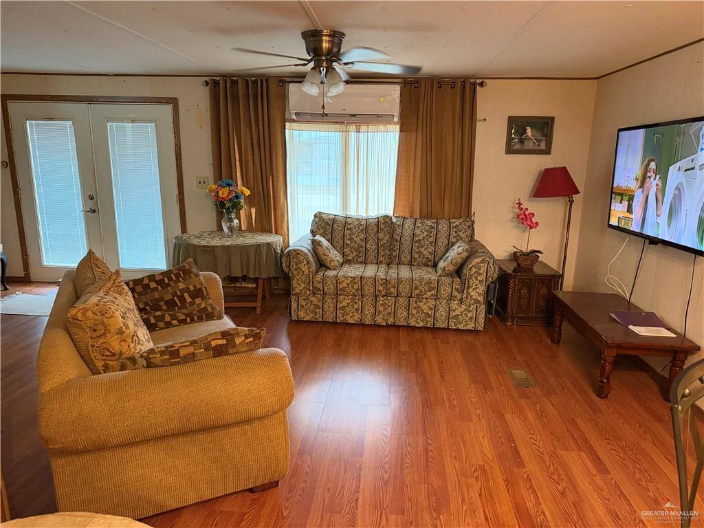 188 Lagos Vista Avenue, Mercedes, TX 78570