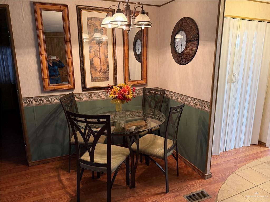 188 Lagos Vista Avenue, Mercedes, TX 78570