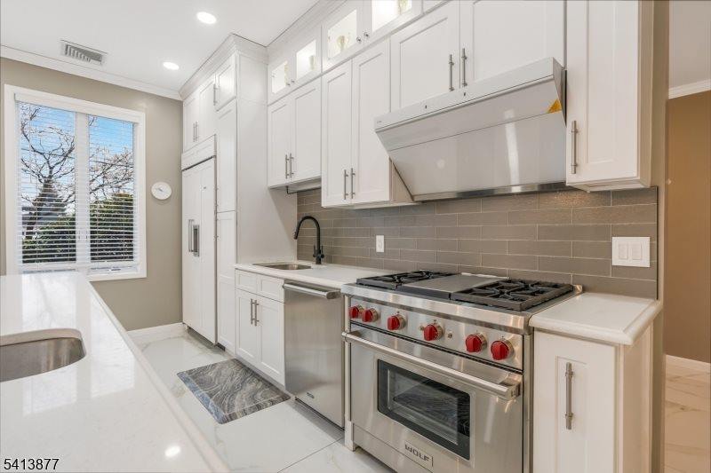 10 North Road, Warren Township, NJ 07059