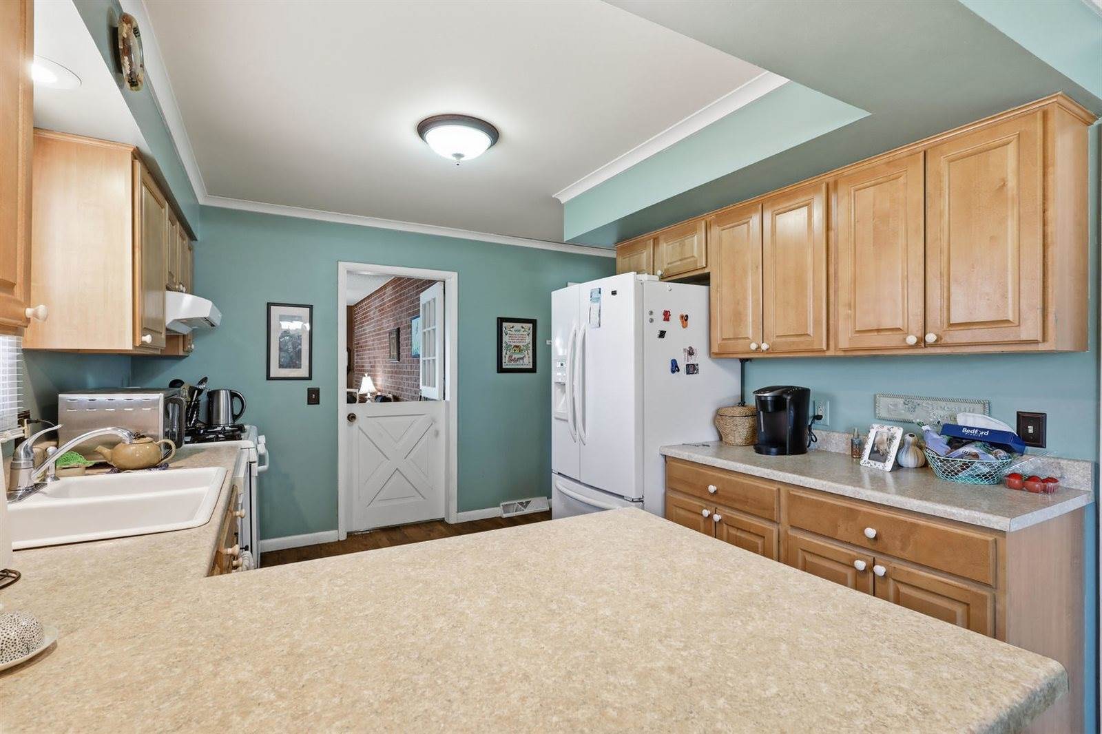 2830 28th Street, Rock Island, IL 61201