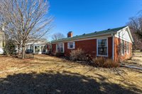 2830 28th Street, Rock Island, IL 61201