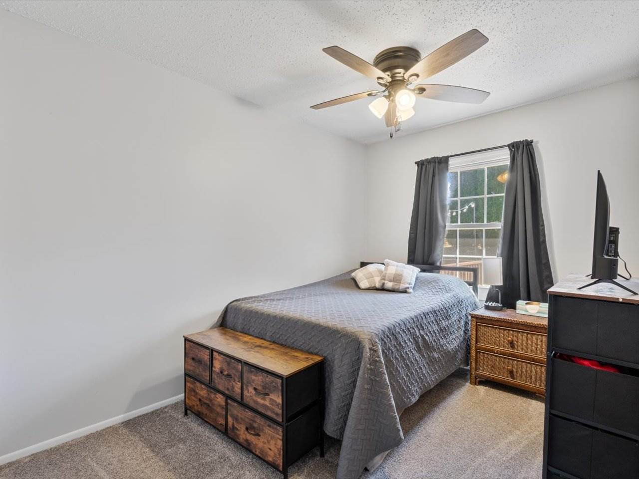 2514 Sheffield Drive, Davenport, IA 52806