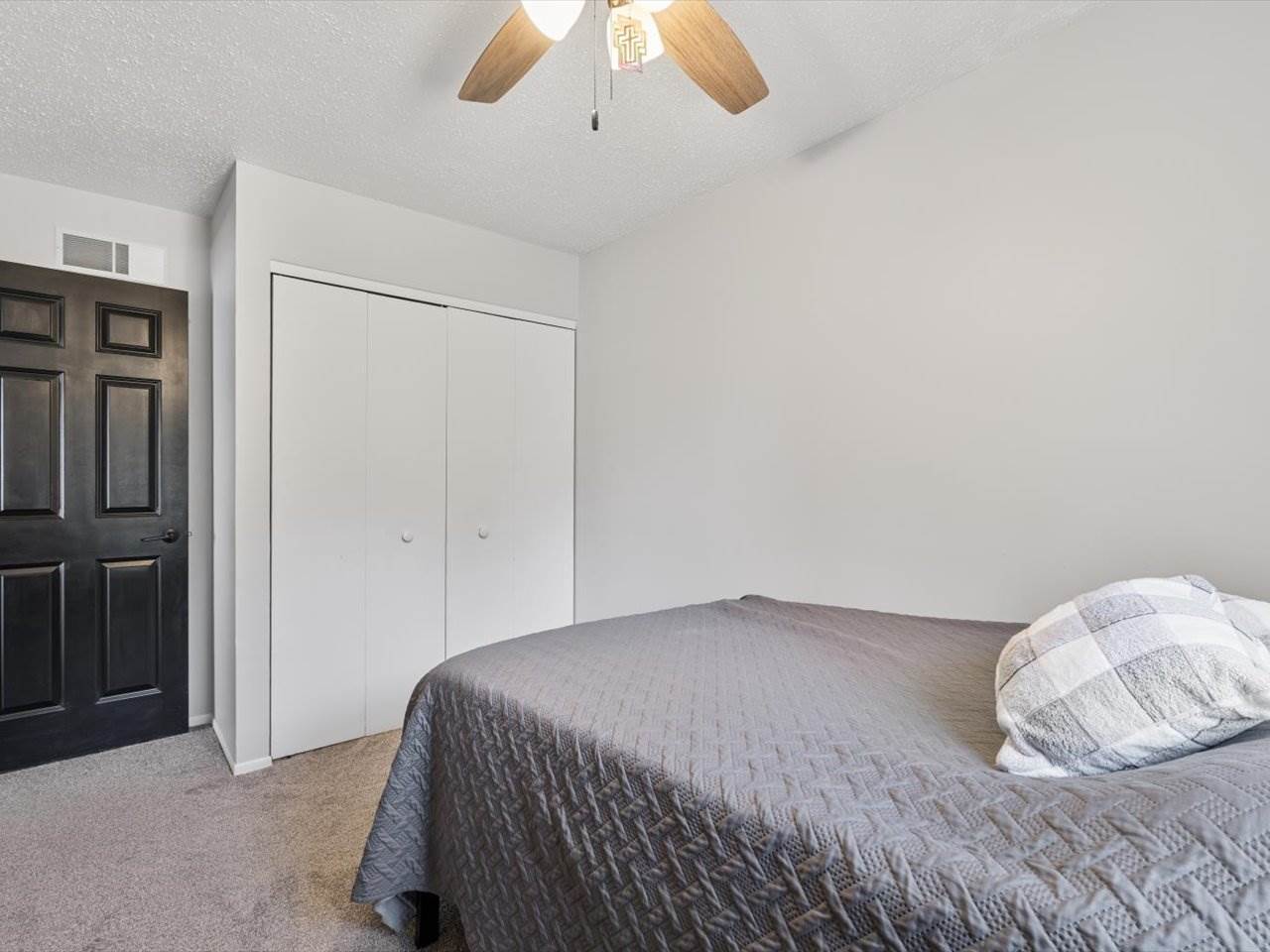 2514 Sheffield Drive, Davenport, IA 52806