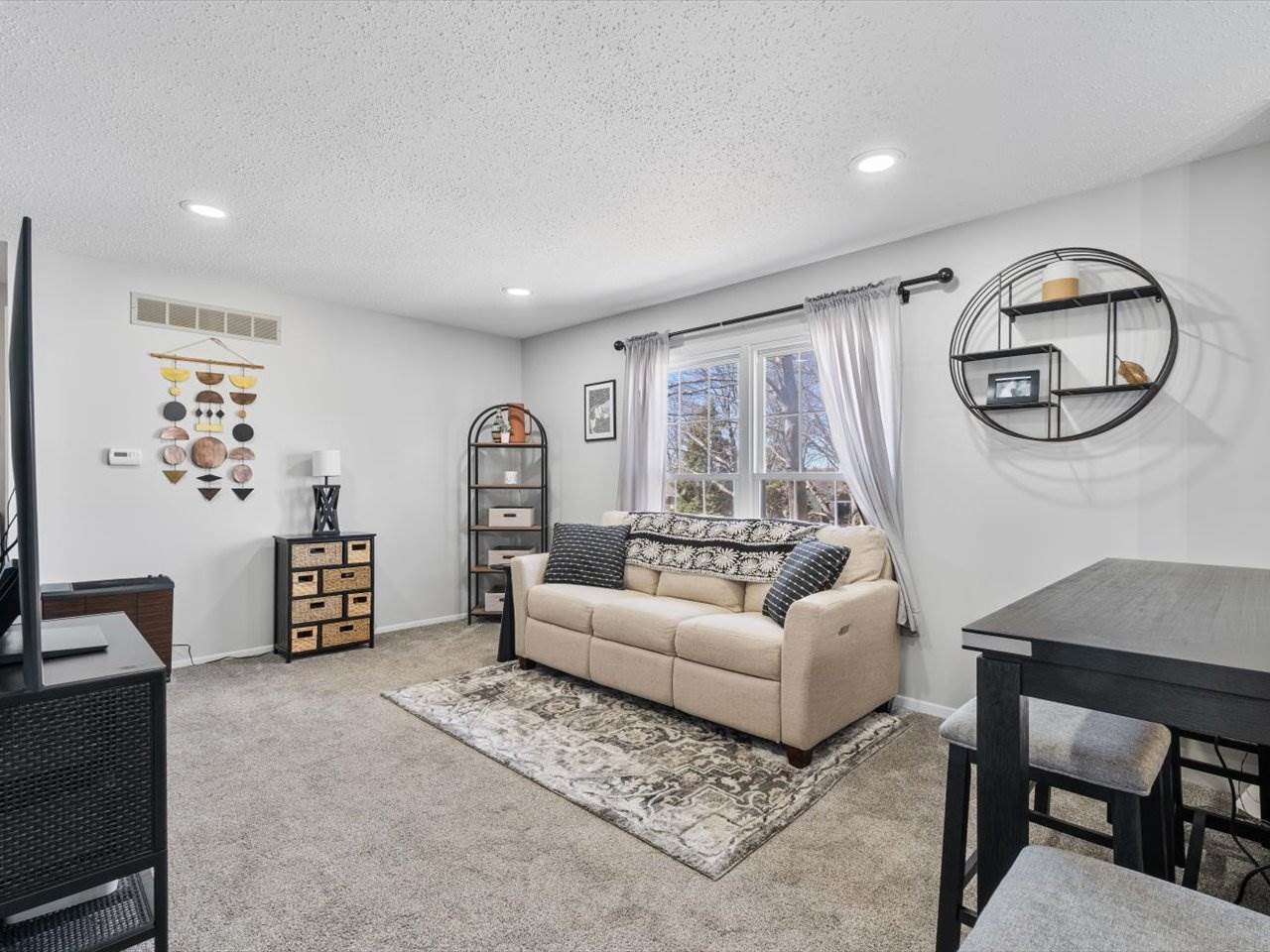 2514 Sheffield Drive, Davenport, IA 52806