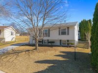 2514 Sheffield Drive, Davenport, IA 52806