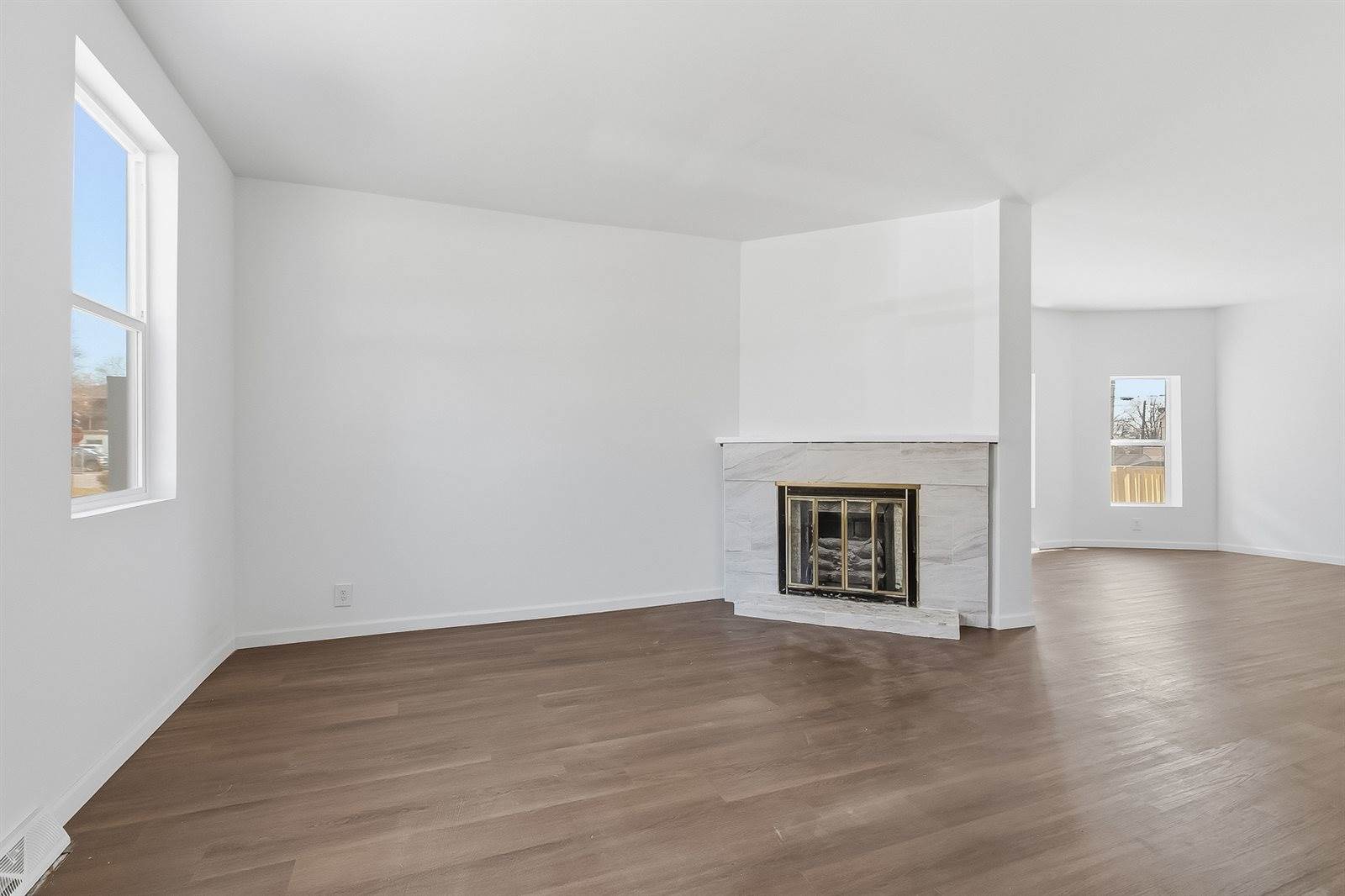 2015 West 5th Street, Davenport, IA 52802