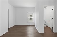 2015 West 5th Street, Davenport, IA 52802