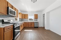 2015 West 5th Street, Davenport, IA 52802