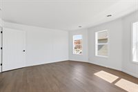 2015 West 5th Street, Davenport, IA 52802