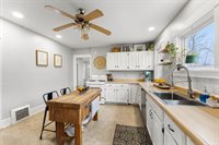 606 Indian Road, Davenport, IA 52802