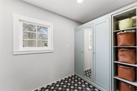 606 Indian Road, Davenport, IA 52802