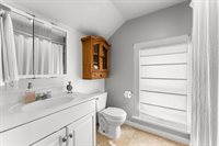 606 Indian Road, Davenport, IA 52802