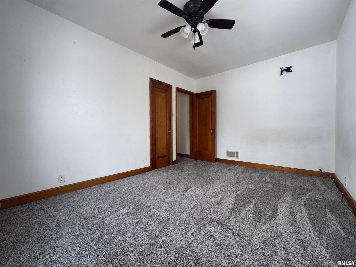 602 Washington Avenue, Lowden, IA 52255