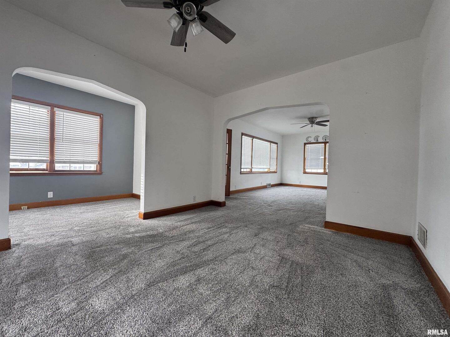 602 Washington Avenue, Lowden, IA 52255