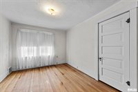 217 40TH Street, Moline, IL 61265