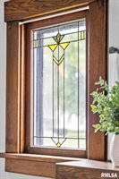 217 40TH Street, Moline, IL 61265