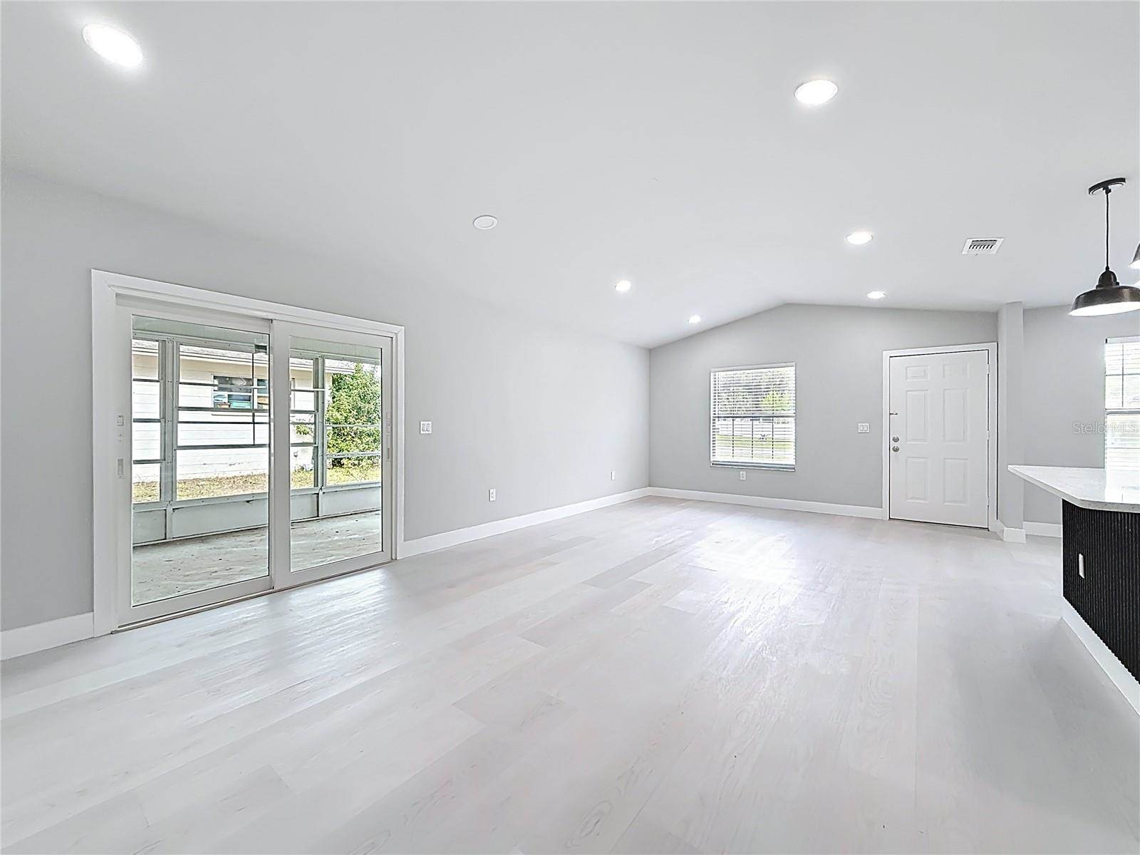 20174 SW Rainbow Lakes Boulevard, Dunnellon, FL 34431