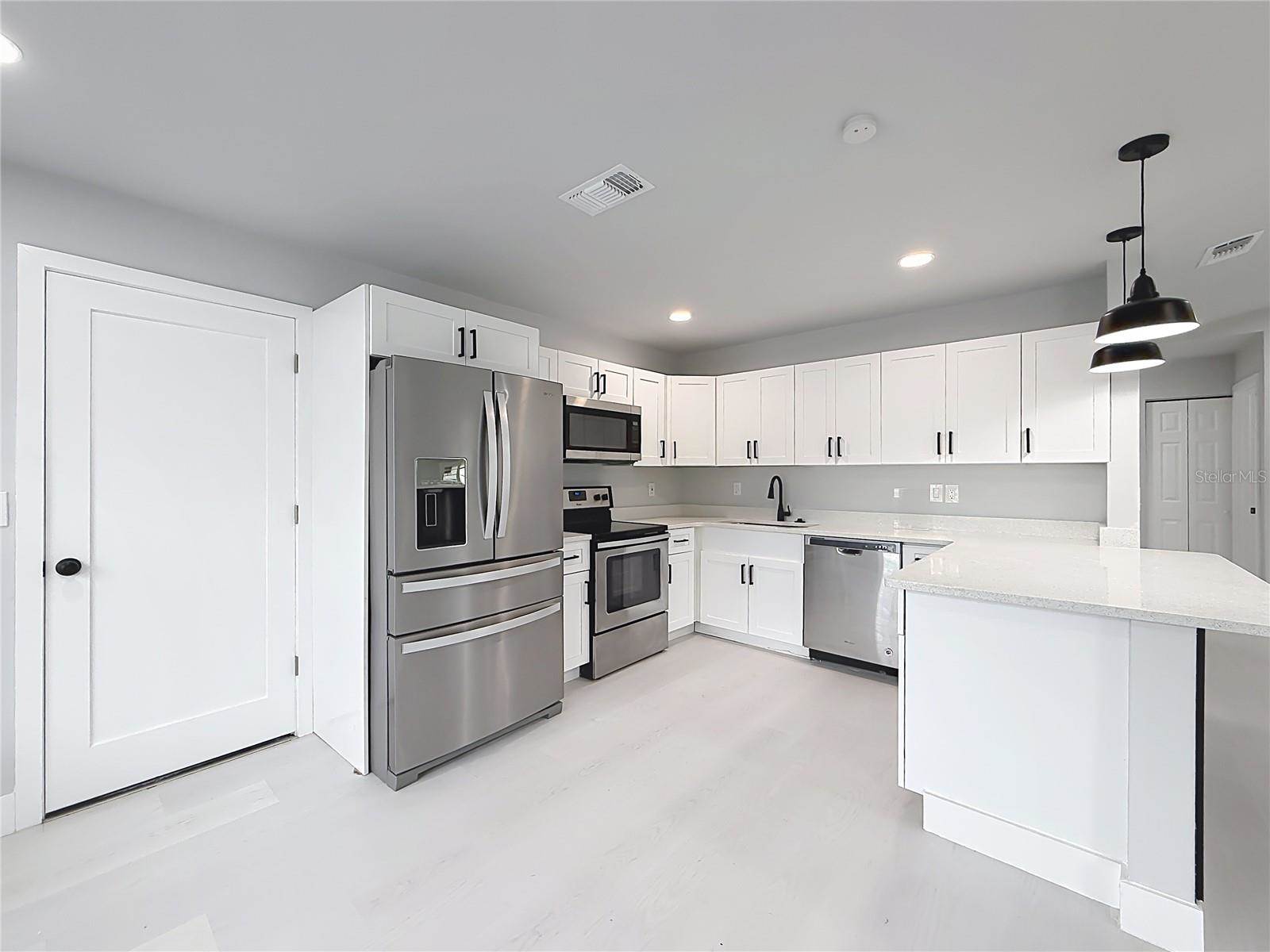 20174 SW Rainbow Lakes Boulevard, Dunnellon, FL 34431