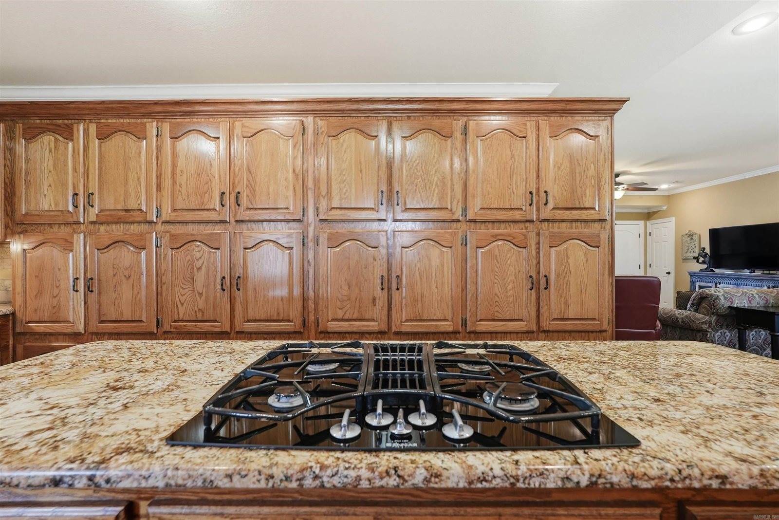 17 N Church, Vilonia, AR 72173