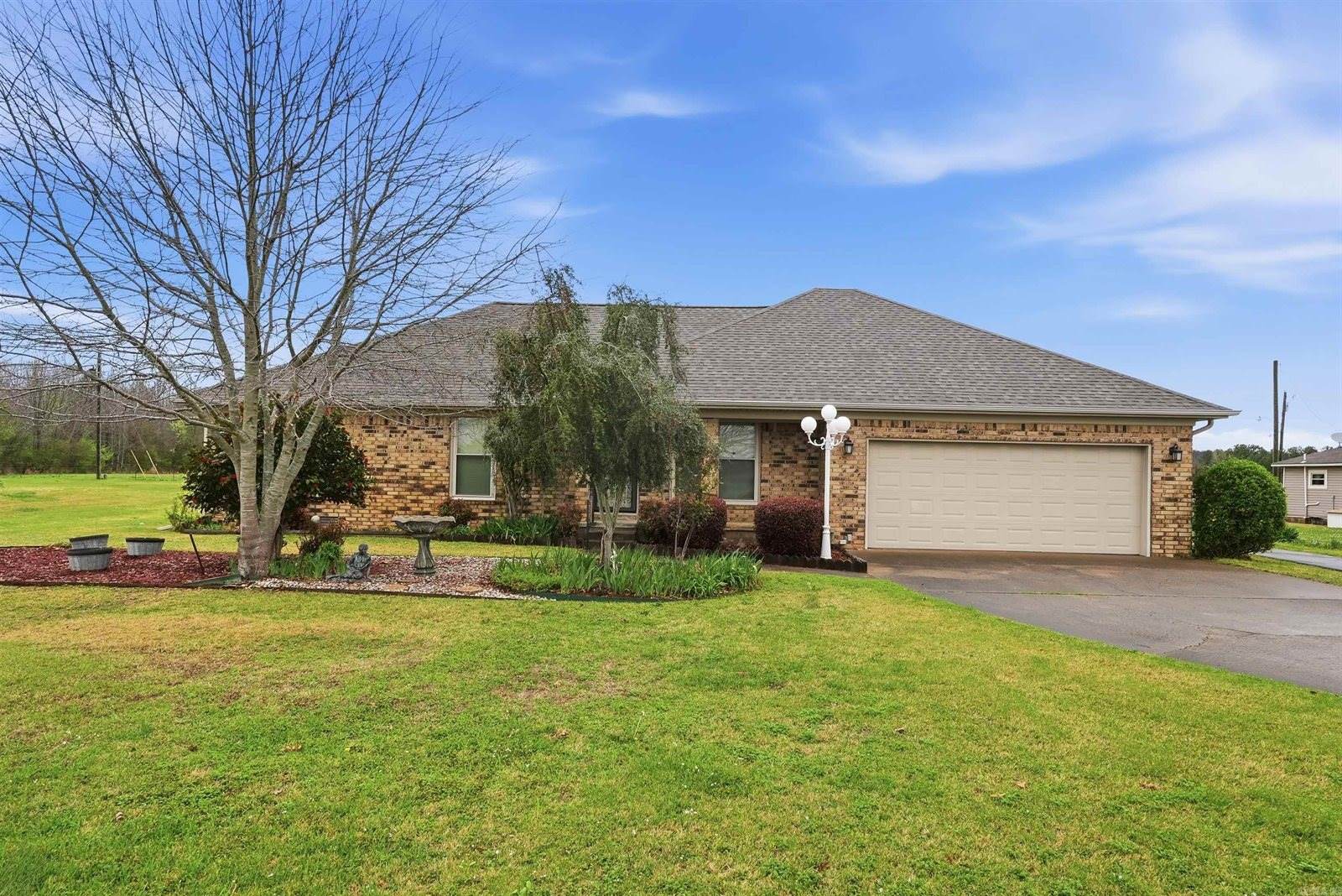 17 N Church, Vilonia, AR 72173