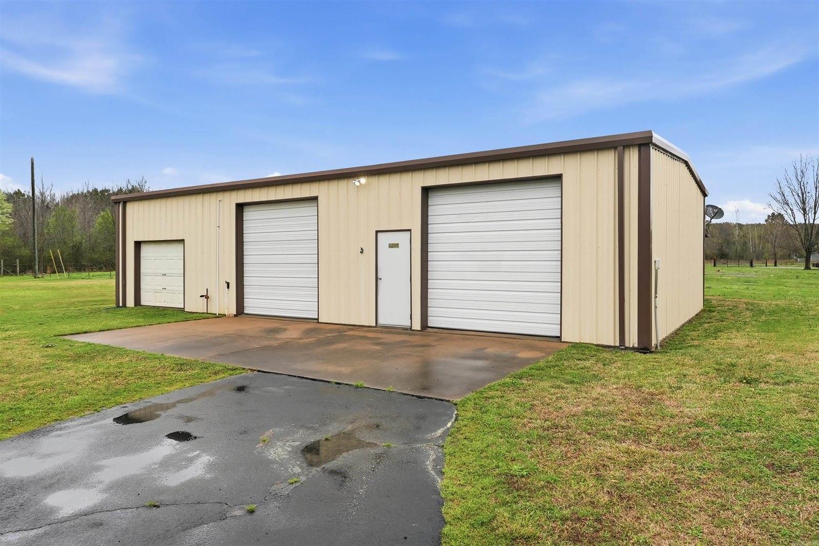 17 N Church, Vilonia, AR 72173