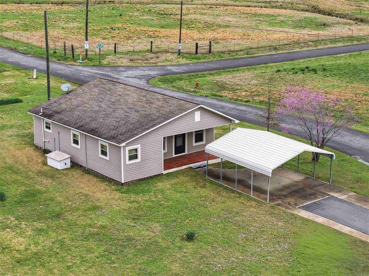 17 N Church, Vilonia, AR 72173