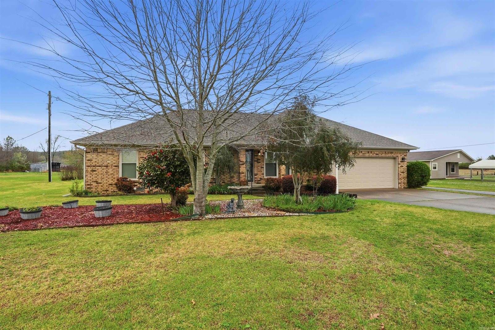 17 N Church, Vilonia, AR 72173