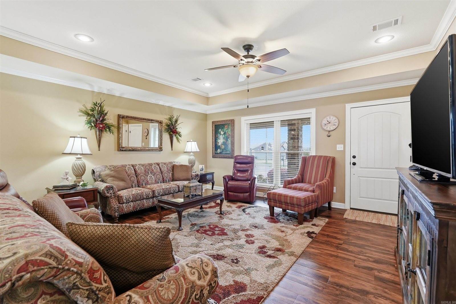 17 N Church, Vilonia, AR 72173